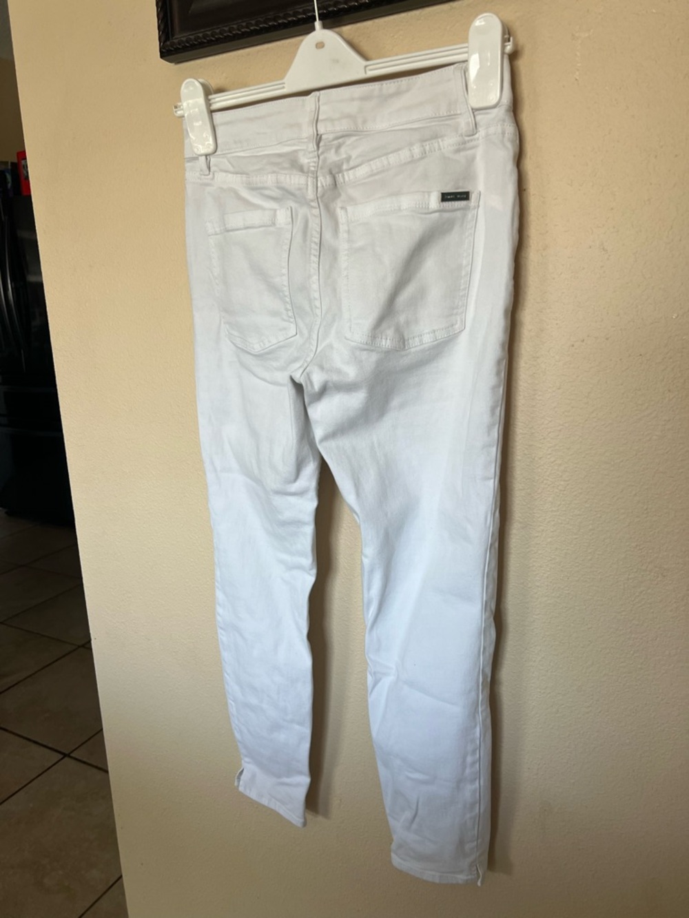 White House Black Market White Skinny Crop Jeans with Gold-Tone Button - Picture 3 of 5